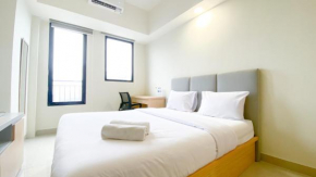 Minimalist and Nice Studio Apartment at Evenciio Margonda By Travelio